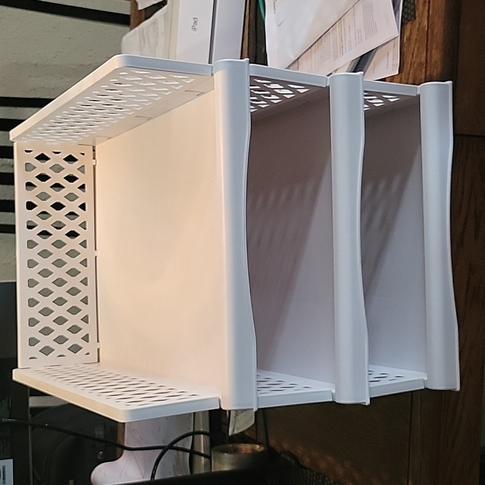 Set Of 3 Stackable Plastic Rack - Picture 2 of 3